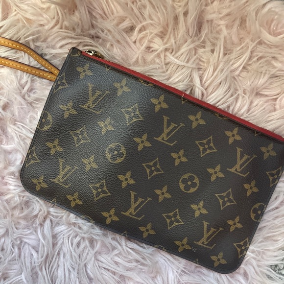 Louis Vuitton Neverfill Wristlet - Picture 1 of 4